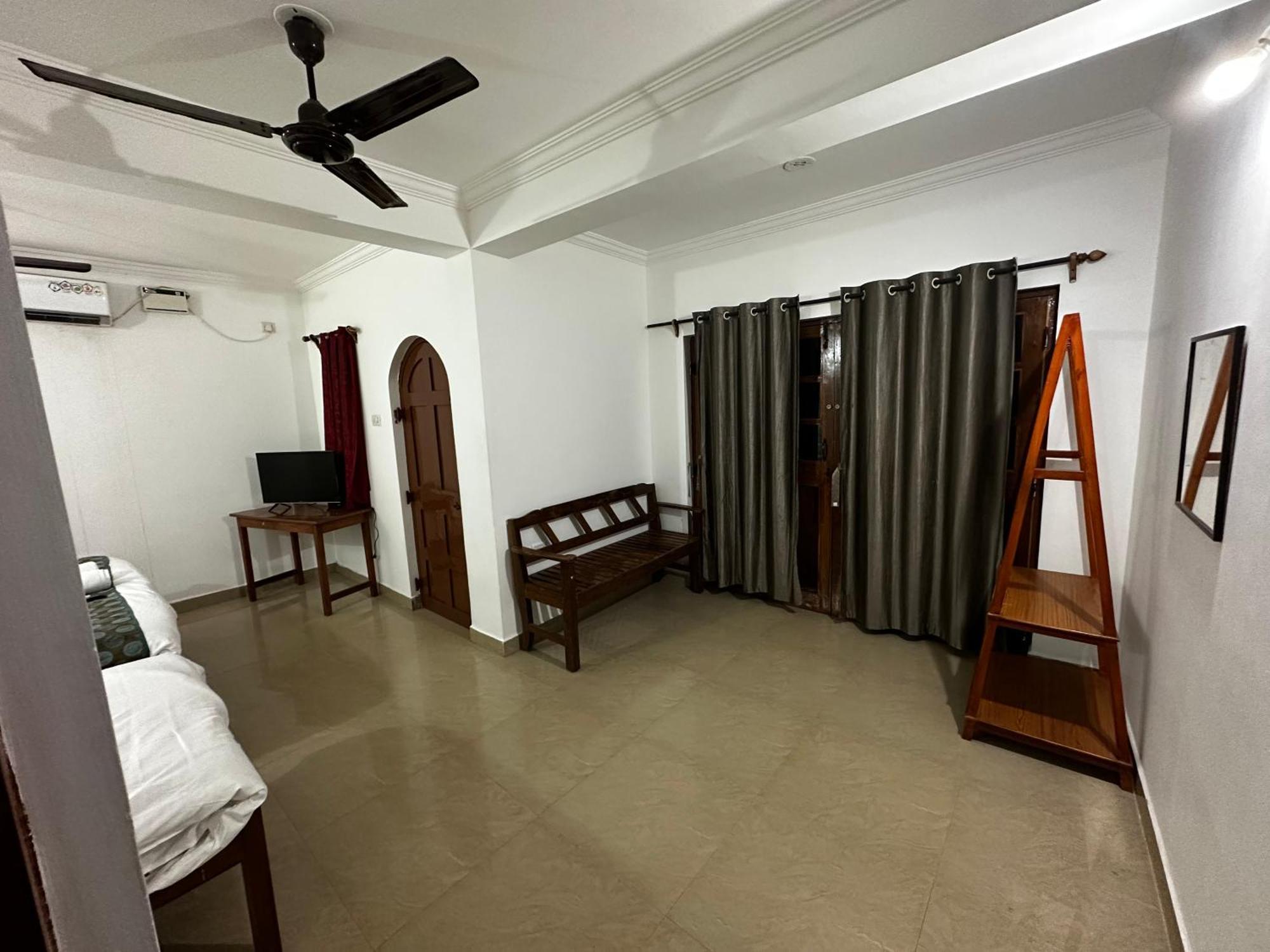 Baga Seafinity Otel Dış mekan fotoğraf