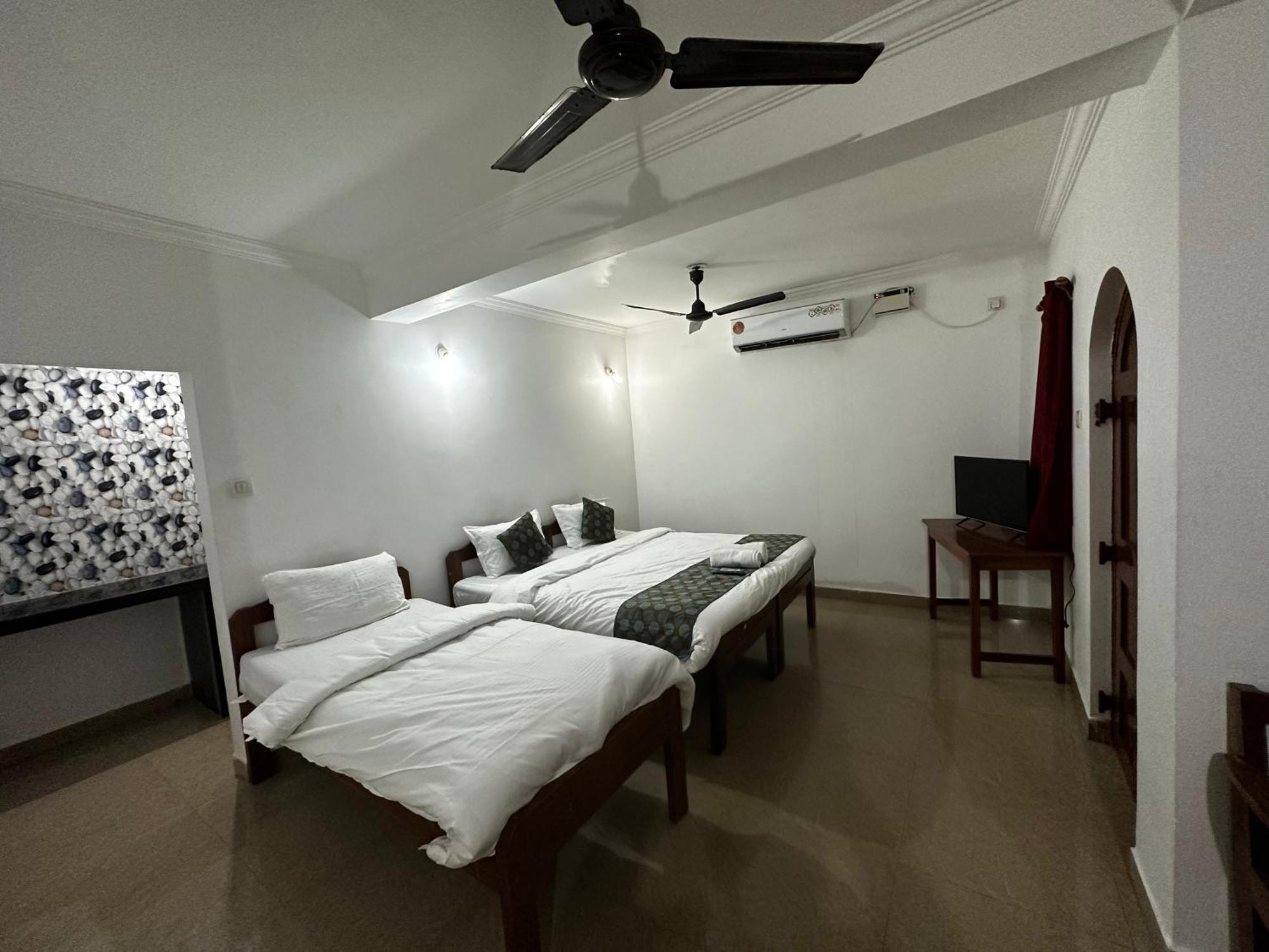 Baga Seafinity Otel Dış mekan fotoğraf