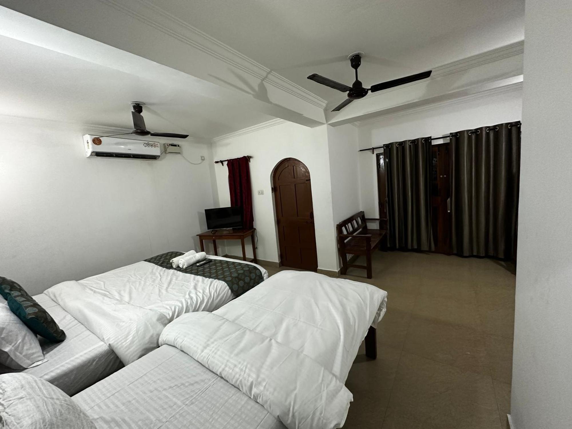 Baga Seafinity Otel Dış mekan fotoğraf
